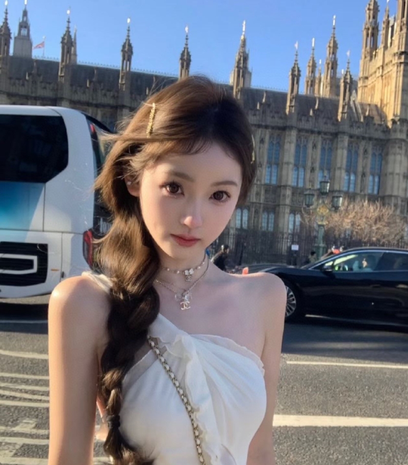 Ch**el necklaces